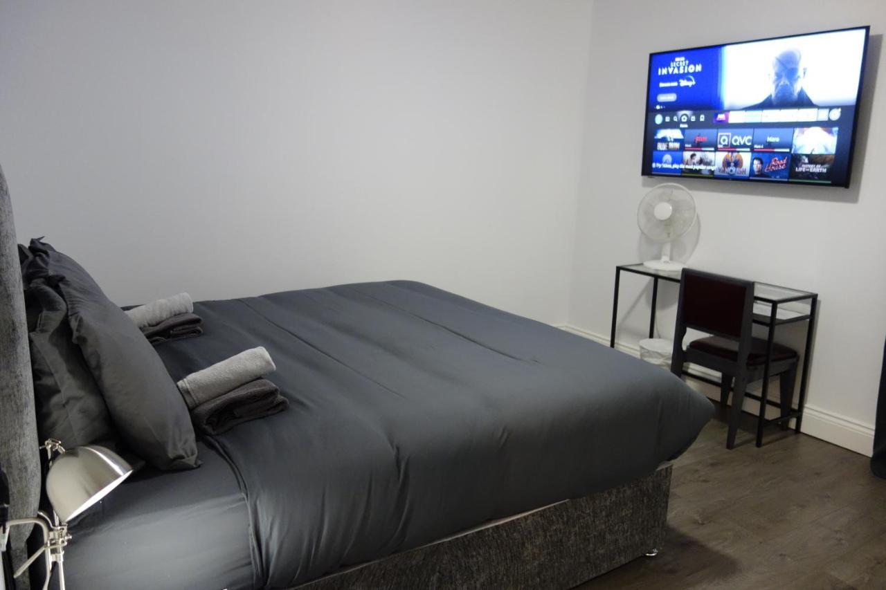 Abbey Point Hotel Wembley Esterno foto