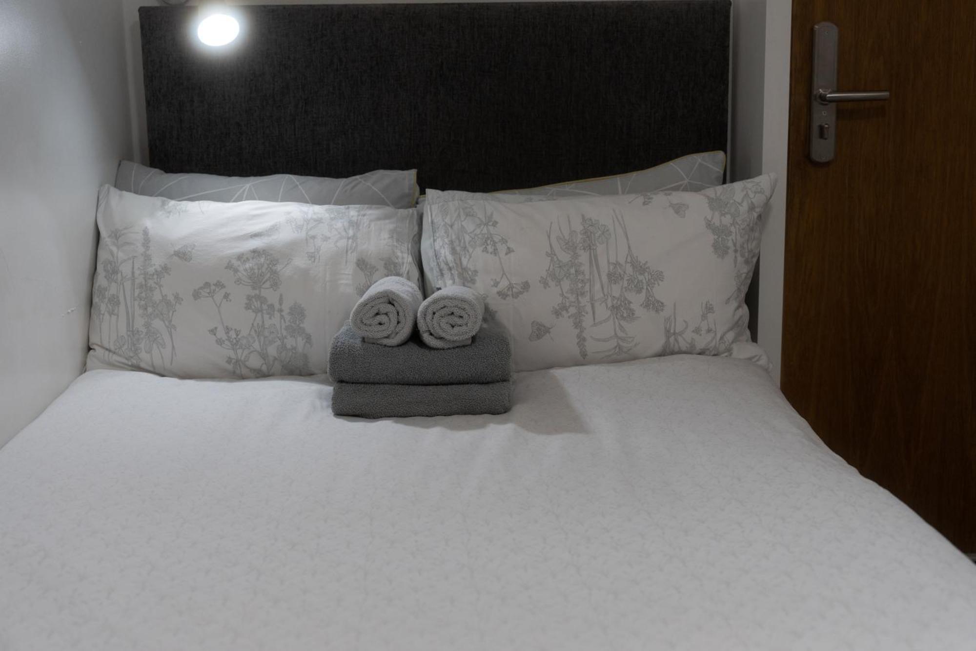 Abbey Point Hotel Wembley Esterno foto