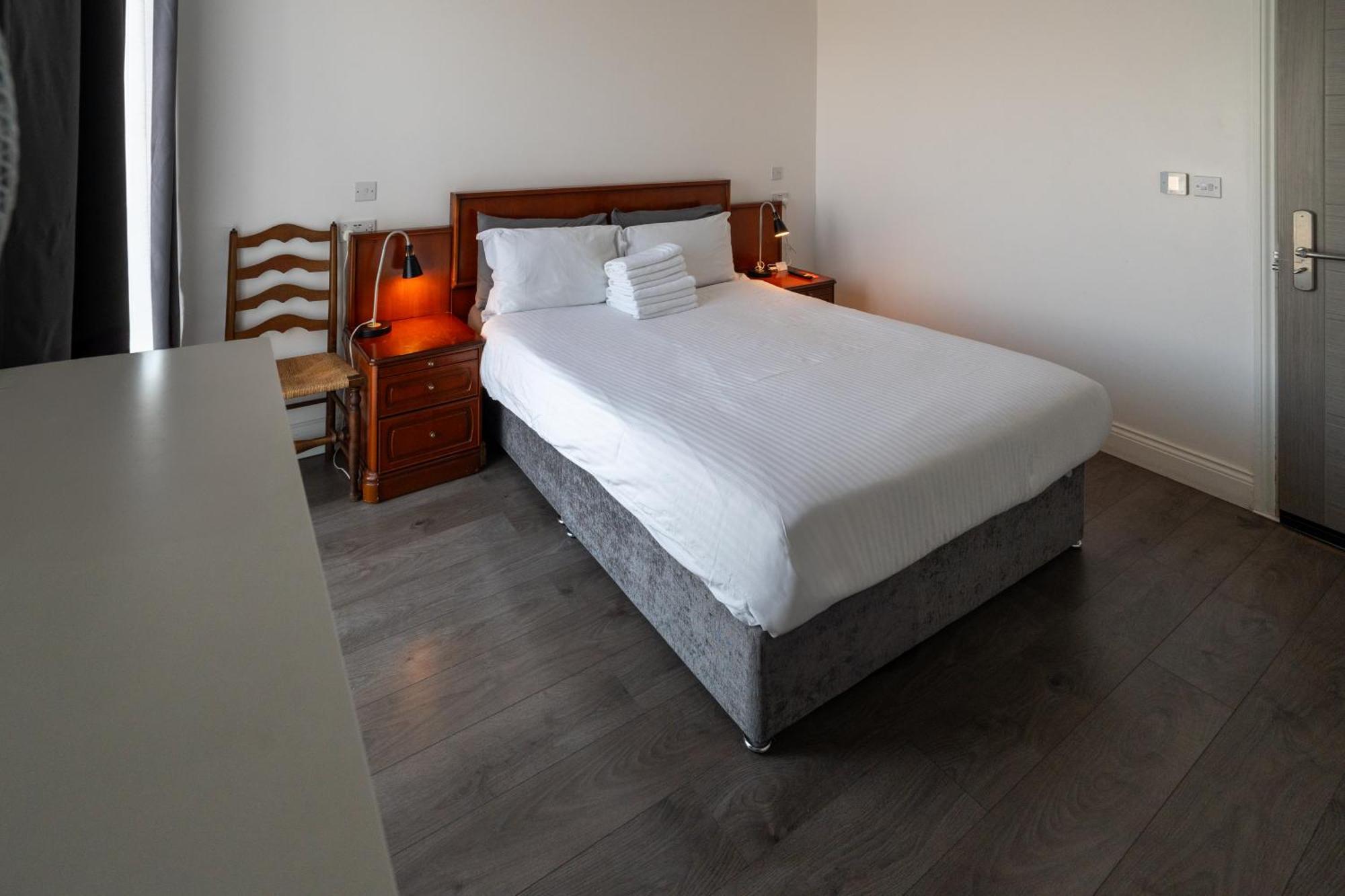 Abbey Point Hotel Wembley Esterno foto