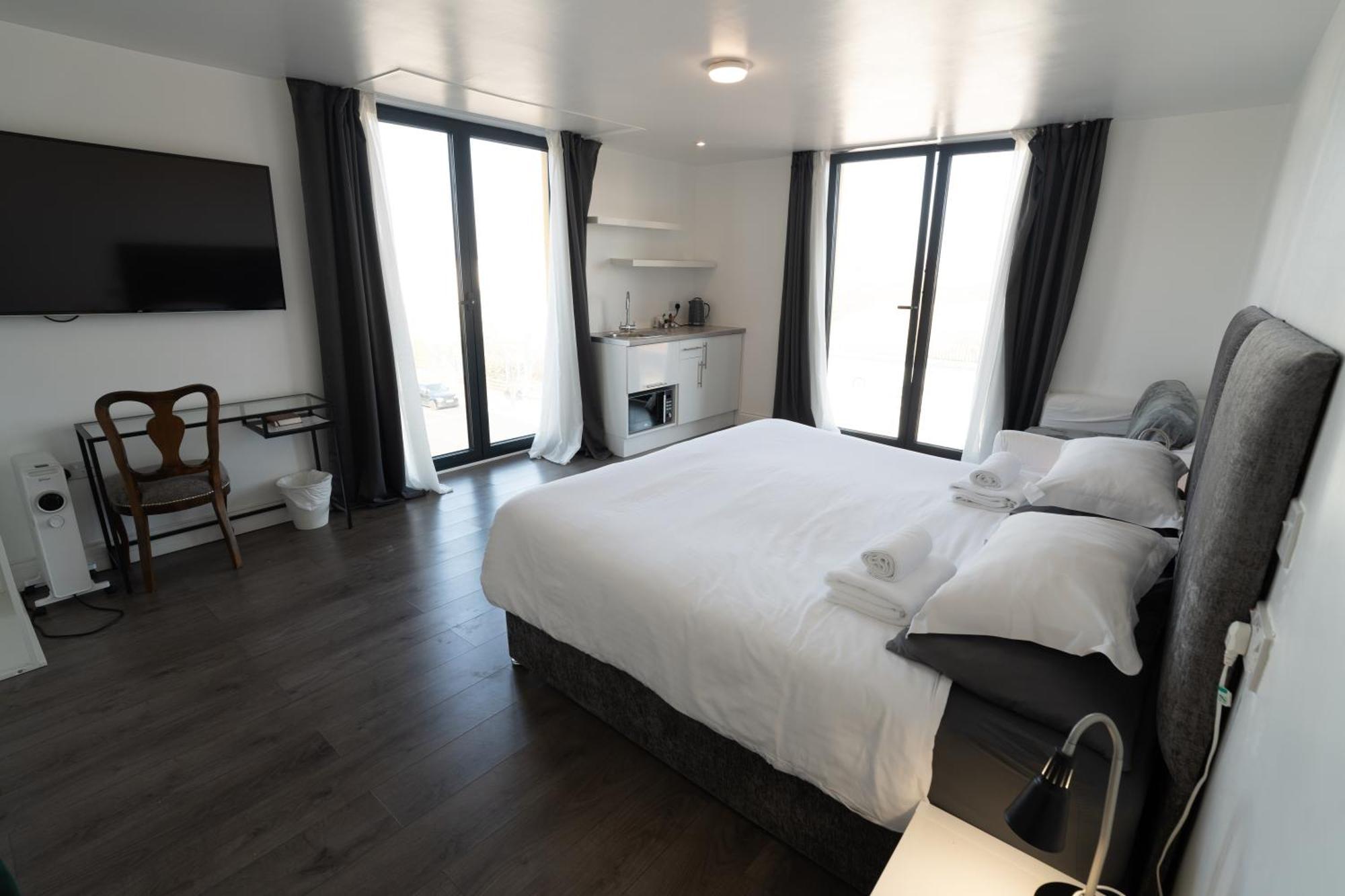 Abbey Point Hotel Wembley Esterno foto
